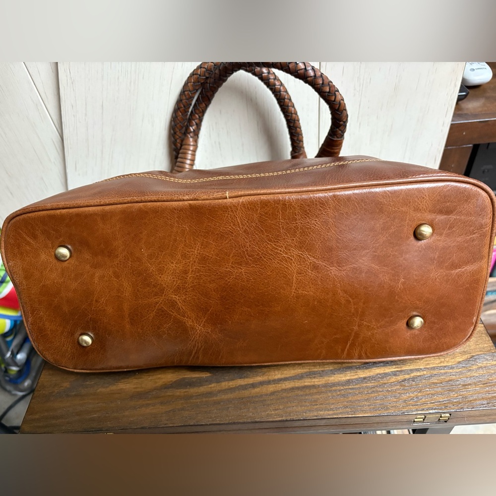 Discovery-Augusta (Euc) - image 4